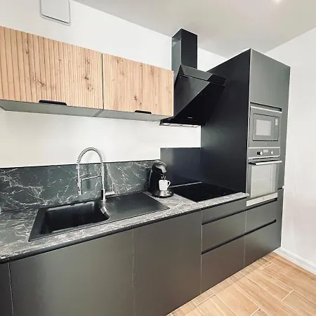 1 Lenoir Cocon Romantique Avec Jacuzzi Au Centre * Реймс