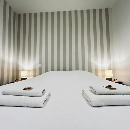 1 Lenoir Cocon Romantique Avec Jacuzzi Au Centre Апартаменты