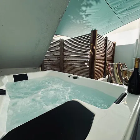 公寓 1 Lenoir Cocon Romantique Avec Jacuzzi Au Centre *