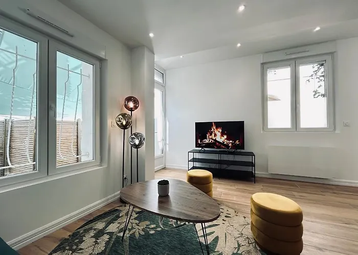 Apartment 1 Lenoir Cocon Romantique Avec Jacuzzi Au Centre