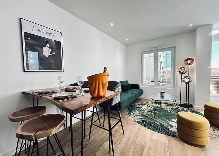 1 Lenoir Cocon Romantique Avec Jacuzzi Au Centre *