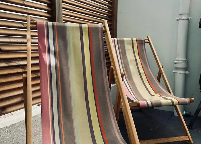 1 Lenoir Cocon Romantique Avec Jacuzzi Au Centre Reims